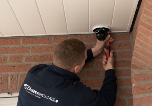 Masten neerzetten · stap 03 van onze installatie